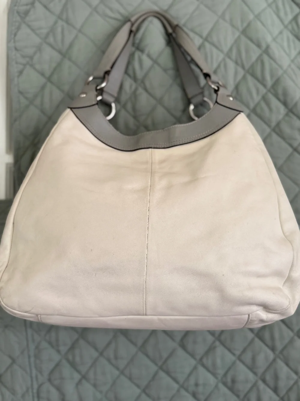 Coach Soho Lynn Buckle Hobo Shoulder Bag White & Gray EUC